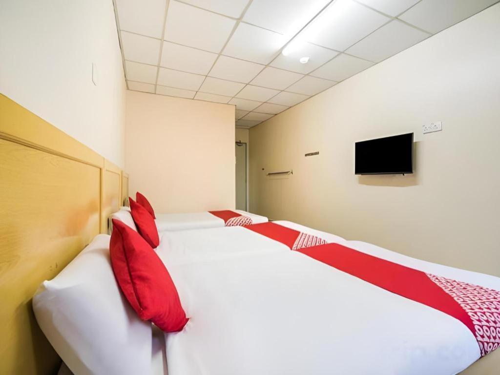 Oyo 301 River Inn Hotel Butterworth Ngoại thất bức ảnh
