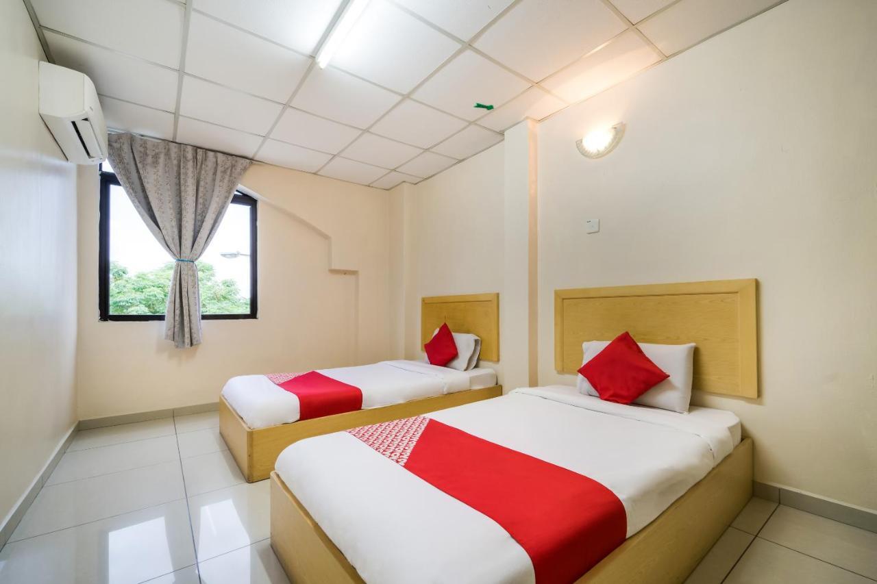 Oyo 301 River Inn Hotel Butterworth Ngoại thất bức ảnh